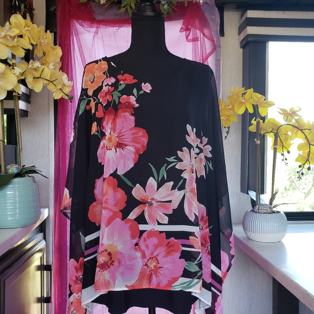 AVENUE Floral Blouse 18/20